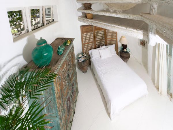 St. Lucia Home 980308