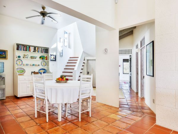 St. Lucia Home 980309