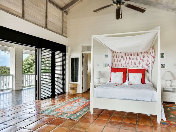 St. Lucia Home 980309
