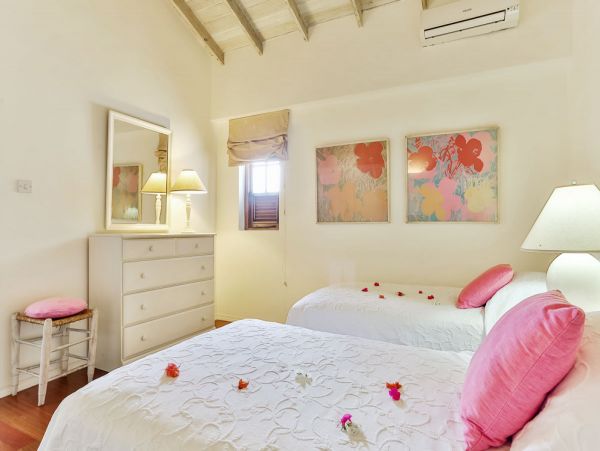 St. Lucia Home 980309