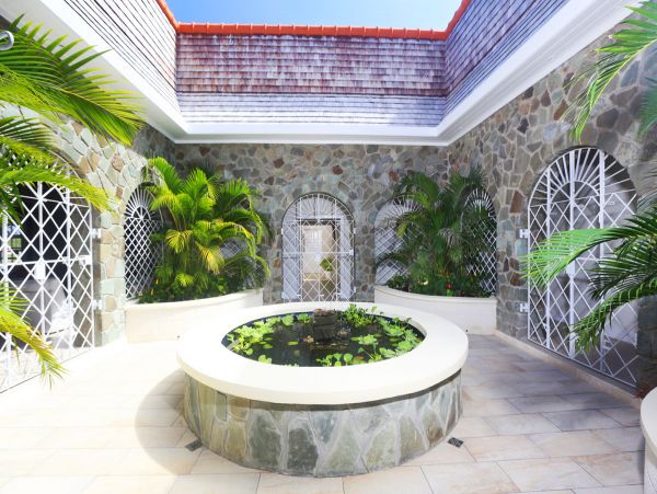 St. Lucia Home 980312