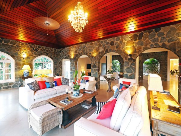 St. Lucia Home 980312