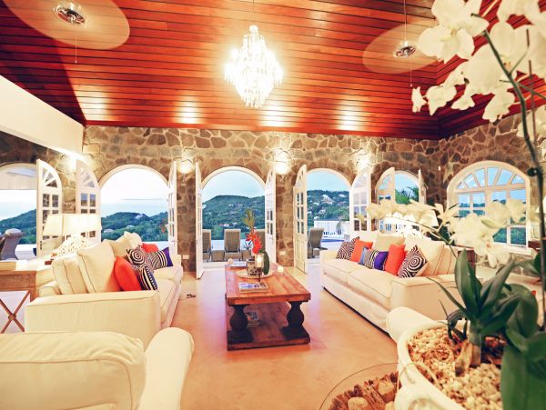 St. Lucia Home 980312