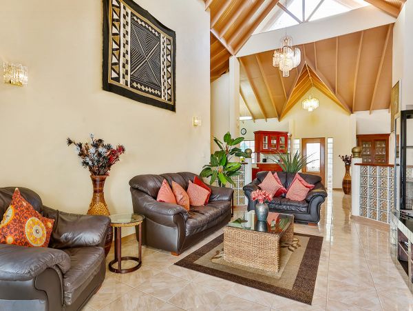 5 Bedroom Property Close to Word Class Golf