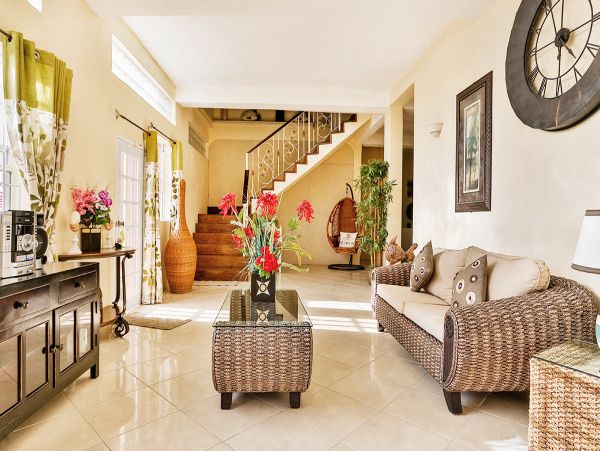 5 Bedroom Property Close to Word Class Golf