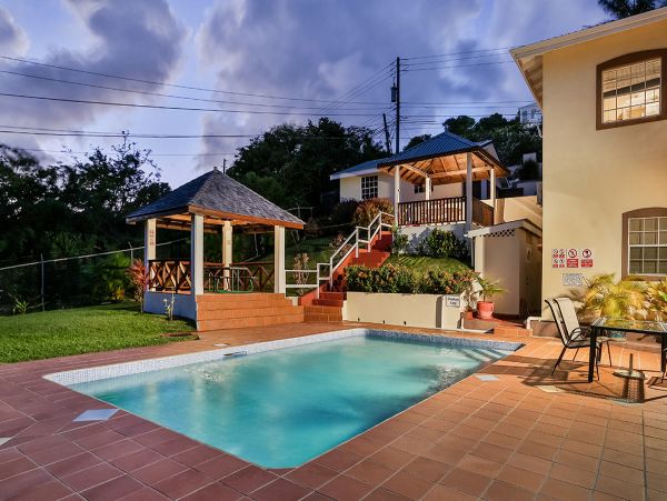 5 Bedroom Property Close to Word Class Golf