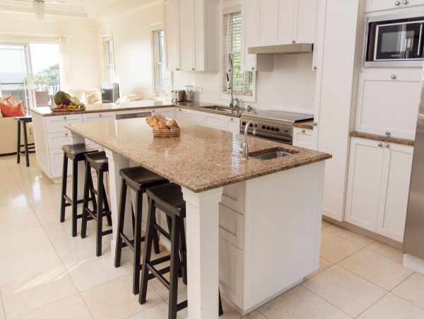 St. Lucia Home 980314