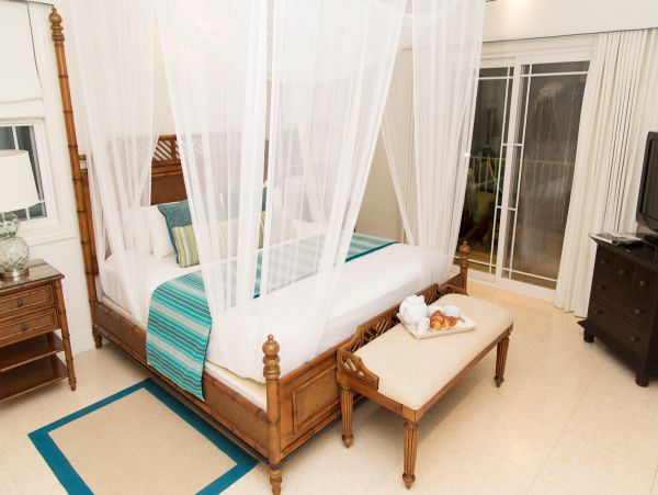 St. Lucia Home 980314
