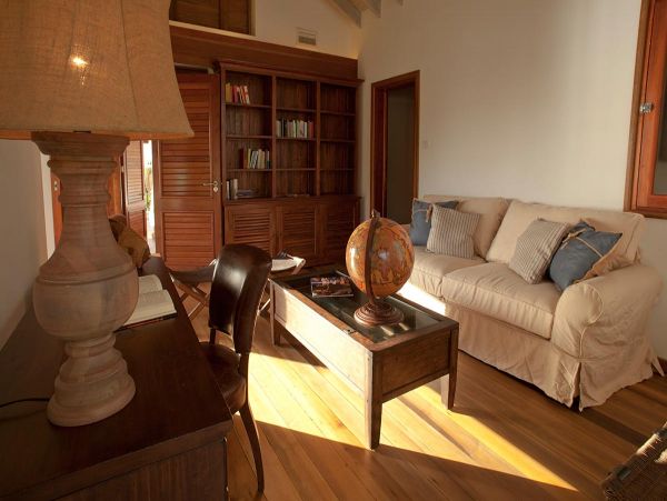St. Lucia Home 980321