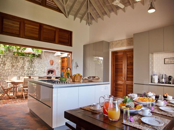 St. Lucia Home 980321