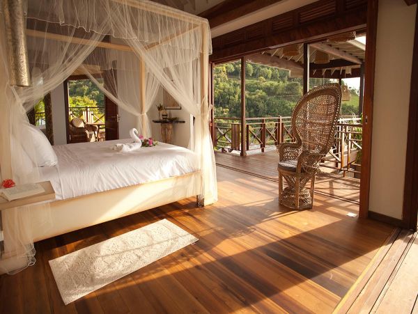 St. Lucia Home 980321