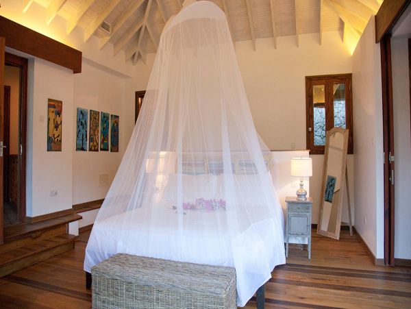 St. Lucia Home 980321