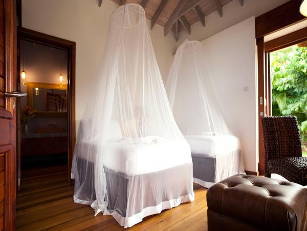 St. Lucia Home 980321