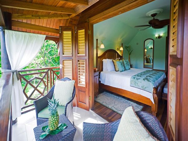 St. Lucia Home 980322
