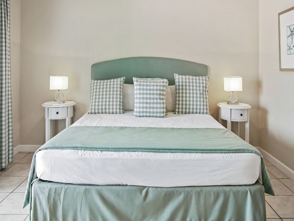 St. Lucia Home 980325