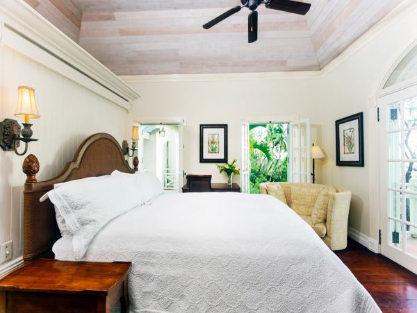 St. Lucia Home 980329