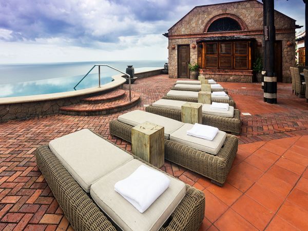 St. Lucia Home 980330