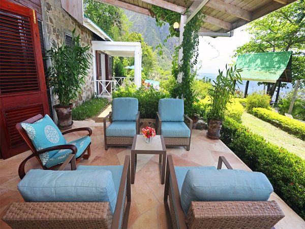 St. Lucia Home 980331