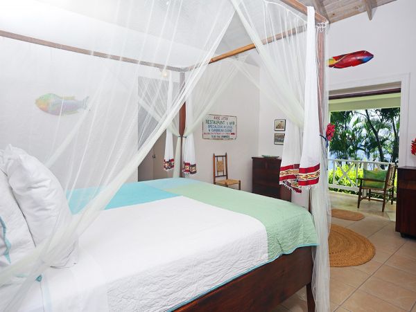St. Lucia Home 980331