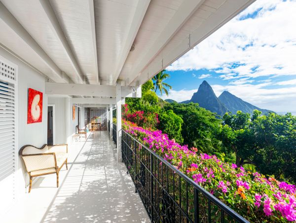 St. Lucia Home 980333