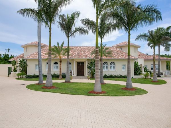 Exquisite 10-Bedroom Beachfront Estate in St. Martin