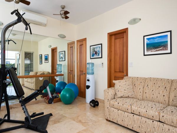 Turks And Caicos Home 980429