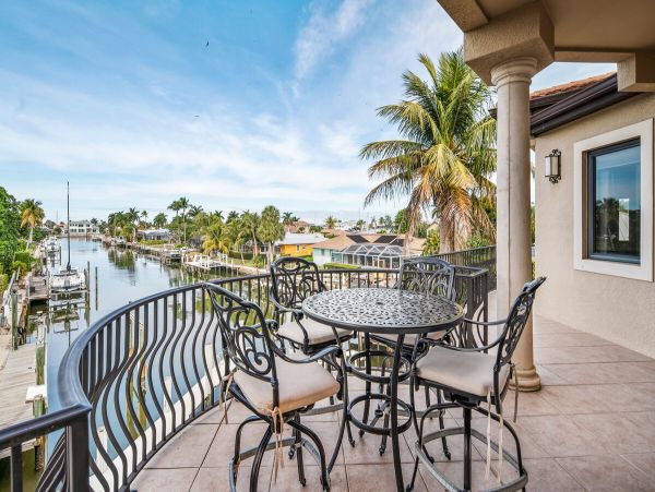 Canal View Marco Island Vacation Home With Private Pool