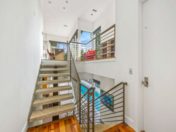 Siesta Key Luxury Home 4 Bedroom Private Caged Lap Pool
