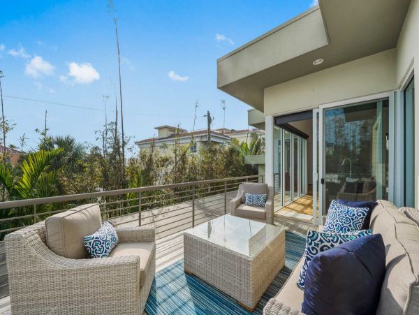 Siesta Key Luxury Home 4 Bedroom Private Caged Lap Pool