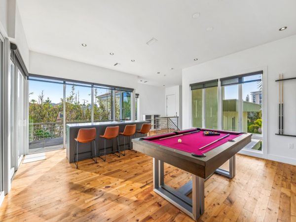 Siesta Key Luxury Home 4 Bedroom Private Caged Lap Pool