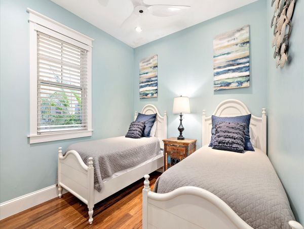 Holmes Beach Vacation Home Sleeps 8 Guests Steps to Beach