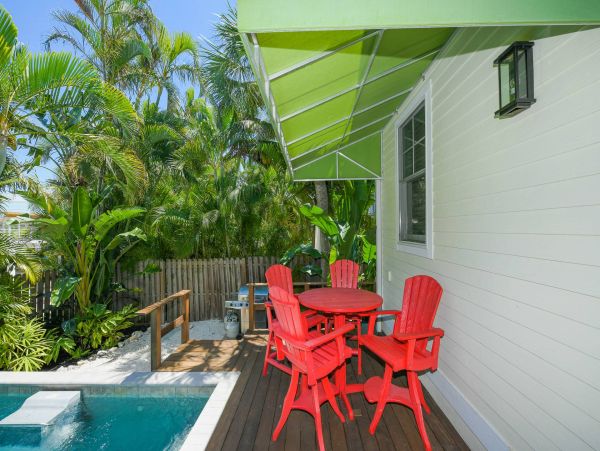 Holmes Beach Vacation Home Sleeps 8 Guests Steps to Beach