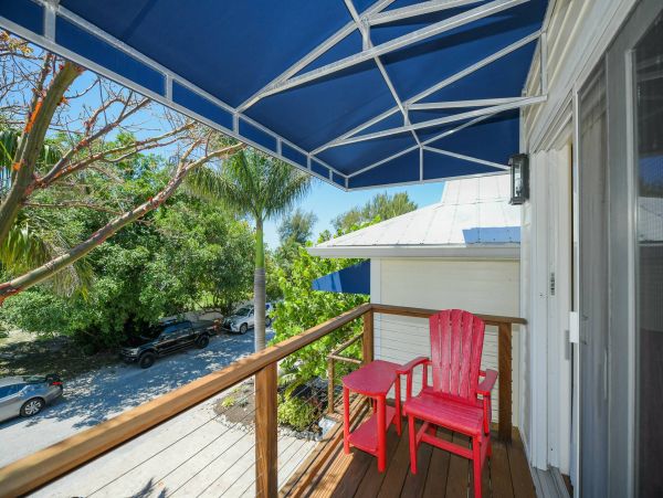 Holmes Beach Vacation Home Sleeps 8 Guests Steps to Beach