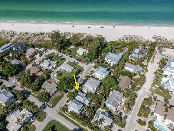 Holmes Beach Vacation Home Sleeps 8 Guests Steps to Beach
