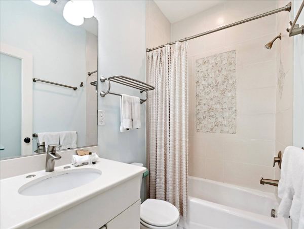 Holmes Beach Vacation Home Sleeps 8 Guests Steps to Beach
