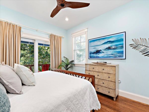 Holmes Beach Vacation Home Sleeps 8 Guests Steps to Beach