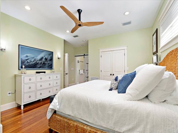 Holmes Beach Vacation Home Sleeps 8 Guests Steps to Beach