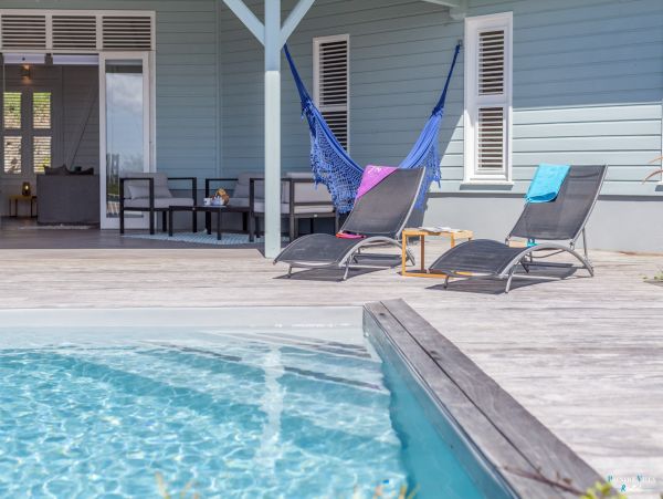 Martinique Home 980534