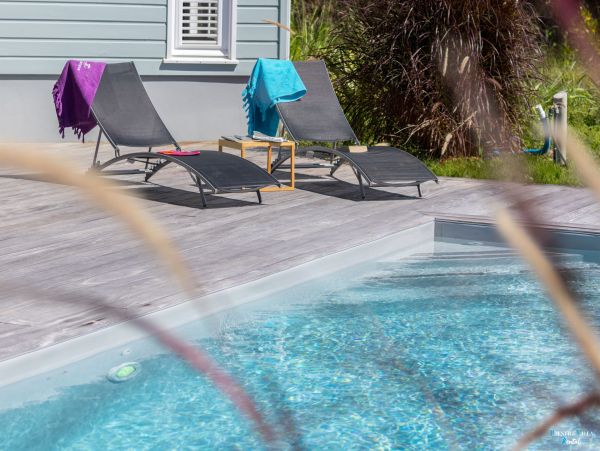 Martinique Home 980534