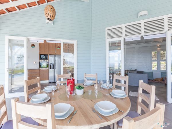 Martinique Home 980534