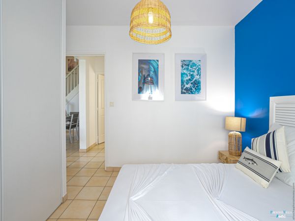 Martinique Home 980535
