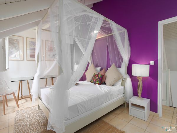 Martinique Home 980535