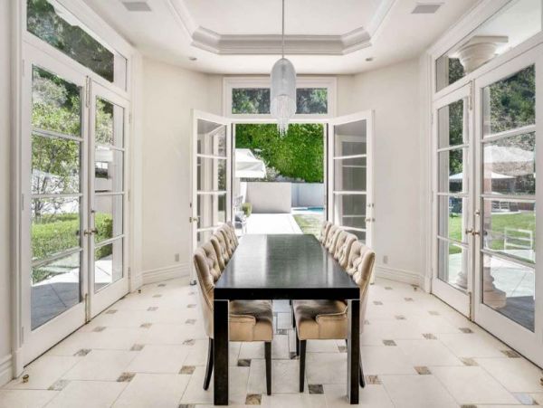 Los Angeles Luxury Vacation Mansion Private Pools Sleeps 15