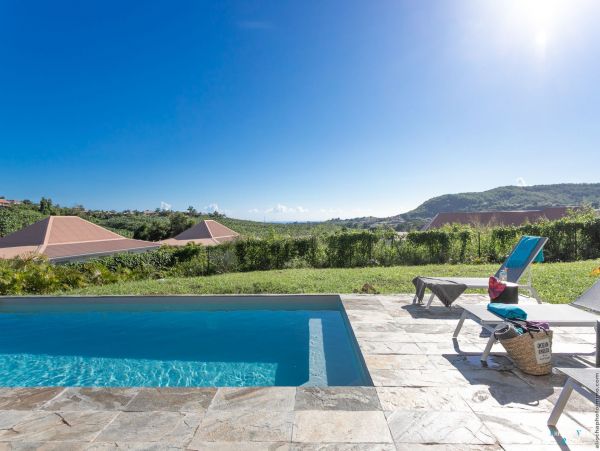 Martinique Home 980538