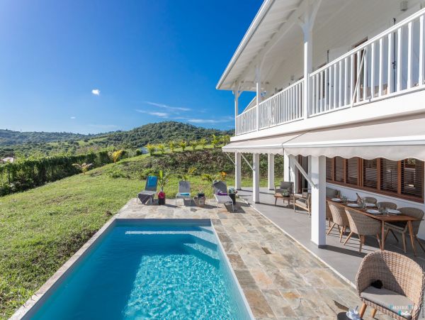 Martinique Home 980538