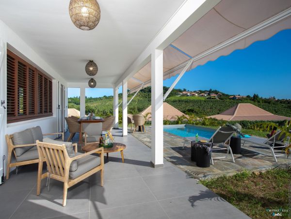 Martinique Home 980538