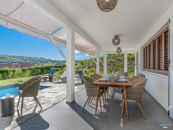 Martinique Home 980538