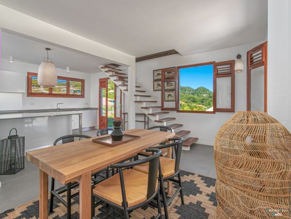 Martinique Home 980538