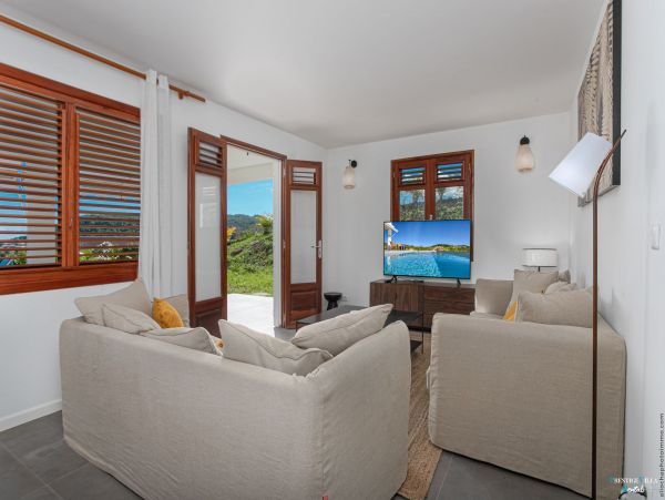 Martinique Home 980538