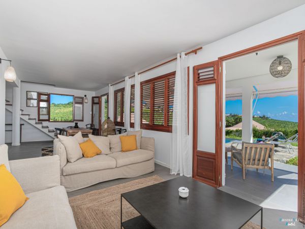 Martinique Home 980538